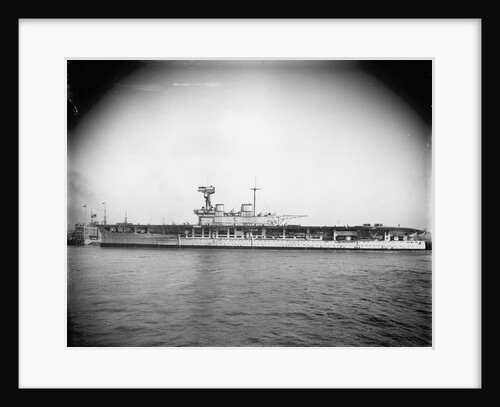 HMS 'Eagle' (1918) by Unknown