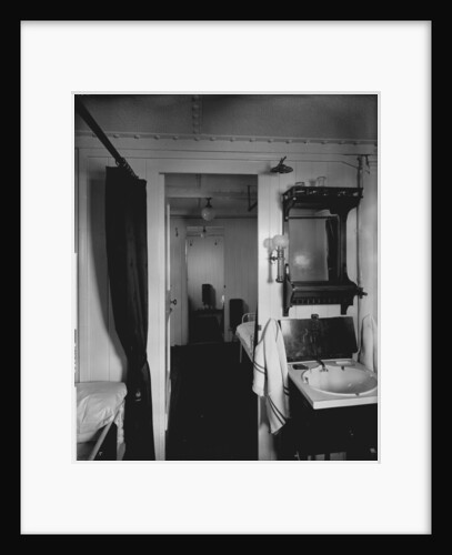 First Class suite on the 'Highland Loch' (1911) by Bedford Lemere & Co.