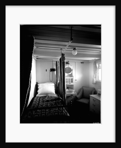 Duke of Connaught's Bedroom on the 'Empress of Ireland' (1906) by Bedford Lemere & Co.