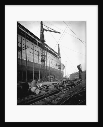 Fore part of the passenger liner 'Aquitania' (1914) on the stocks by Bedford Lemere & Co.