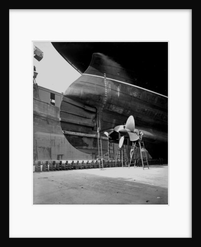 Rudder and inner propellers of the 'Aquitania' (1914) by Bedford Lemere & Co.