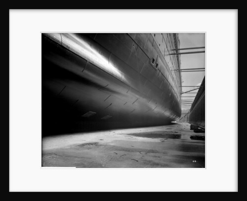Bottom plating of the 'Aquitania' (1914) by Bedford Lemere & Co.