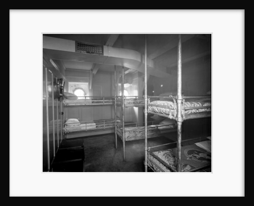 Men's Ward on the 'Aquitania' (1914) by Bedford Lemere & Co.