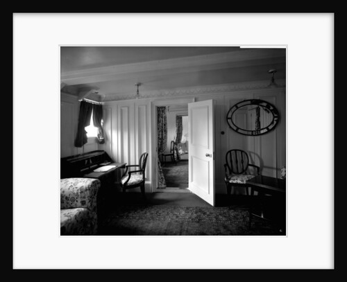 First Class suite de luxe on the 'Kaisar-i-Hind' (1914) by Bedford Lemere & Co.