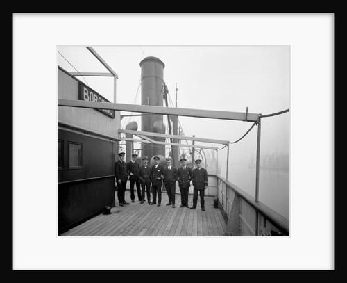 Group portrait on the 'Borodino' (1911) by Bedford Lemere & Co.