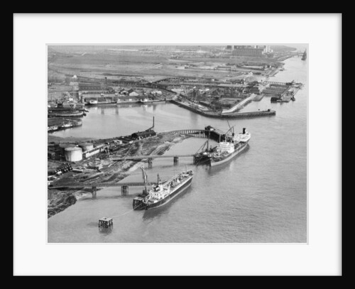 The 'Methane Pioneer' at Tilbury by unknown