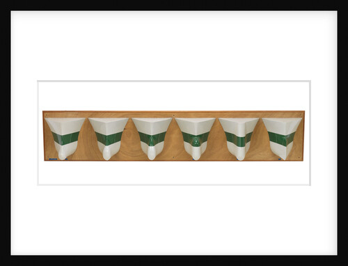 Sectional model depicting six bows by unknown