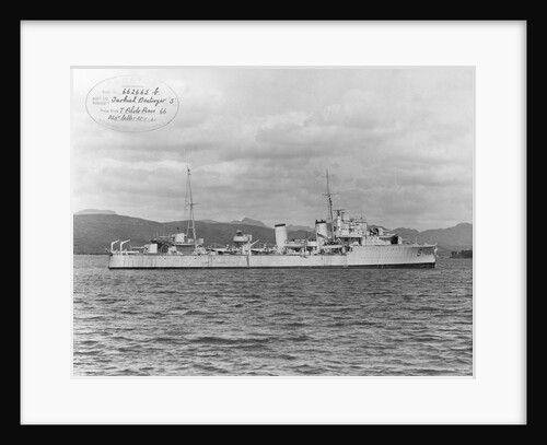Destroyer 'Sultanhisar' (Turkey) under way by unknown