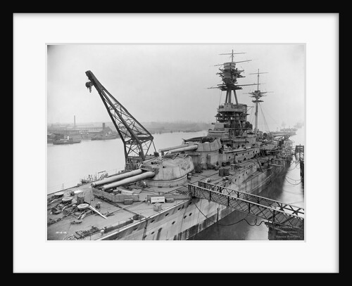 Battleship HMS 'Resolution' (1915) by unknown