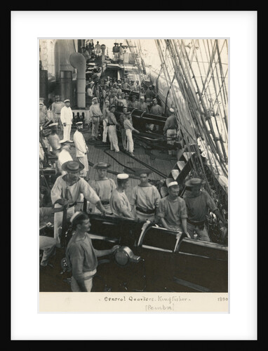 HMS 'Kingfisher' crew by unknown