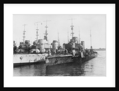 Torpedo boat 'S65' (Ge, 1916) with other torpedo boats by unknown