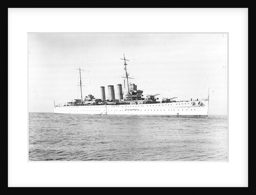 Heavy cruiser HMS 'Kent' (1926) by unknown