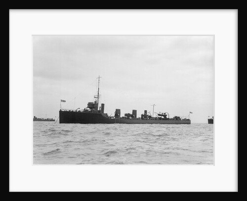 Torpedo boat destroyer HMS 'Mohawk' (1907) by unknown