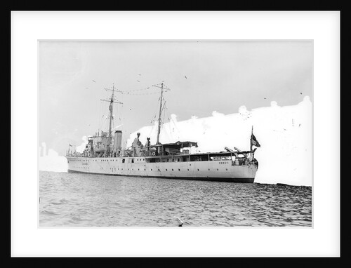 Minesweeping sloop HMS 'Fowey' (1930) by Unknown