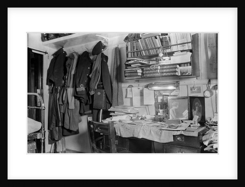HMS 'Queen Elizabeth' (1913). The cabin of Commander the Viscount Curzon, RNVR, 12 April 1916. The First World War. by unknown