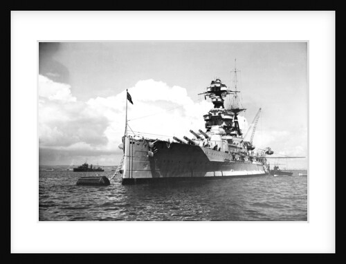 HMS 'Barham' (1914) by Unknown