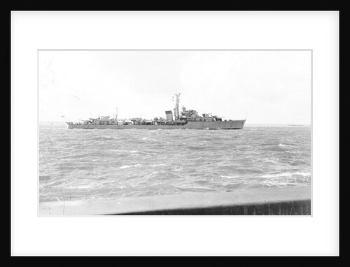 Destroyer HMS 'Wizard' (1943), under way by Anonymous