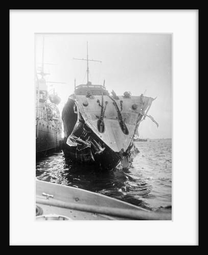 HMS 'Mentor' (1914) by Lieutenant Geoffroy William Winsmore Hooper