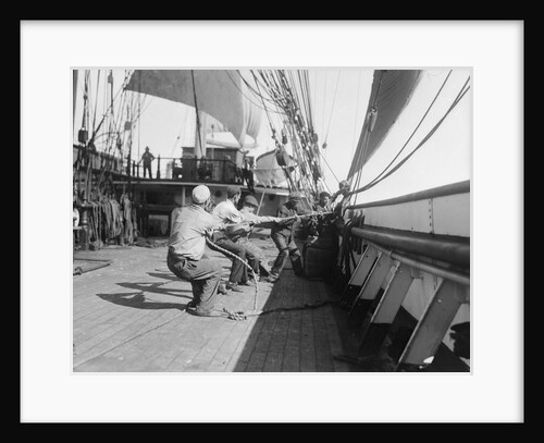 A strong pull and a long pull by Alan Villiers