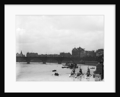 Looking west from London's Victoria Embankment, 1909 by Unknown