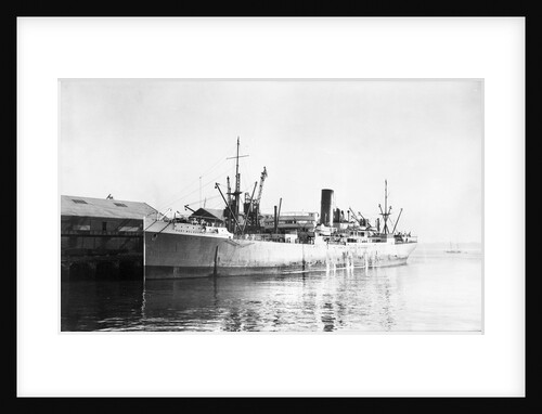 'Port Melbourne' (Br, 1914) at quayside by Anonymous