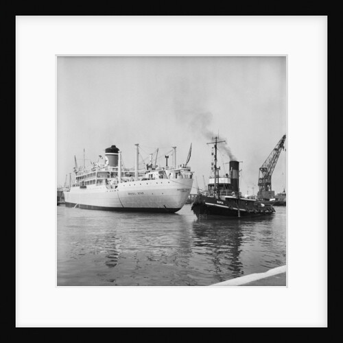The 'Brasil Star' and the tug Napia by Grierson