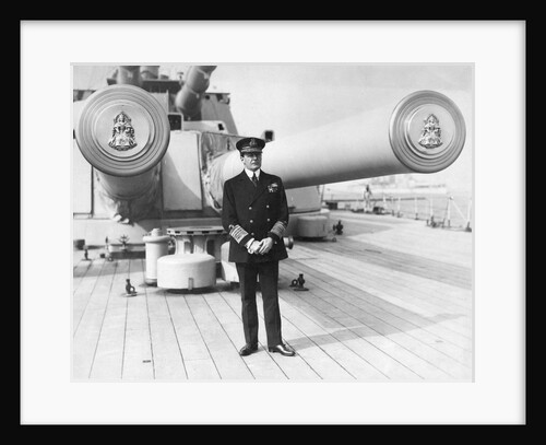 Earl David Beatty standing on the quarterdeck of his flagship, HMS 'Queen Elizabeth' as Admiral of the Fleet. by unknown