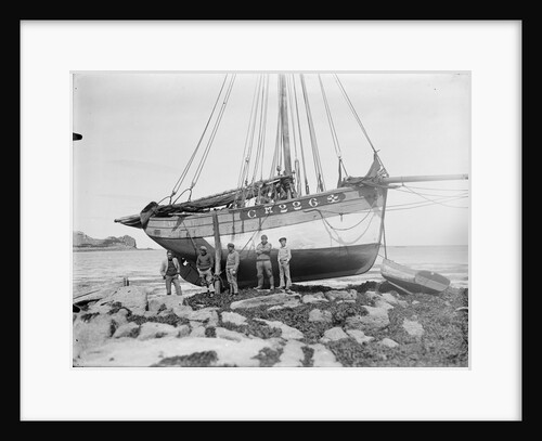 A starboard bow view of the French crabber Gue Leongie with crew by Gibson & Sons of Scilly