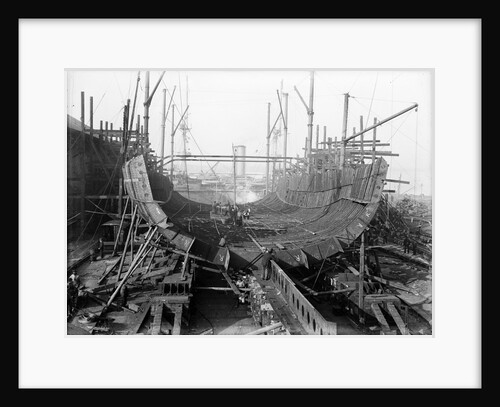 Portsmouth dockyard by unknown