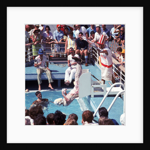 Comic entertainment involving silly costumes, fake blood and much splashing by Marine Photo Service