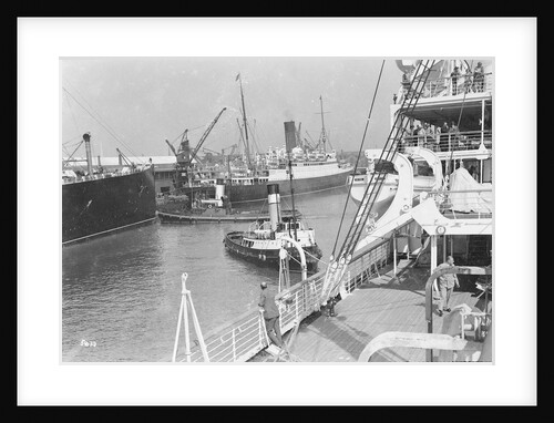 'Aquitania', 'Alaunia' and 'Orford', with the tugs 'Canute' and 'Wellington' at Southampton by Marine Photo Service