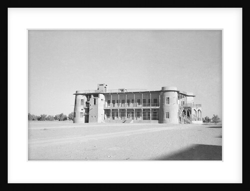 Abandoned palace of Sheikh Khaz'al of Muhammarah by Alan Villiers