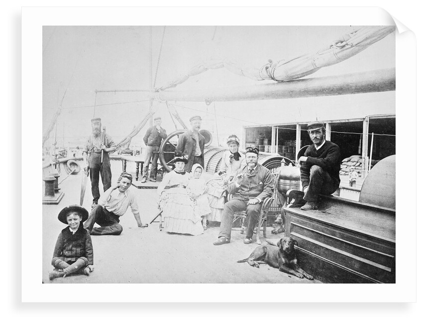 Passengers and crew on the 'Greta' by unknown