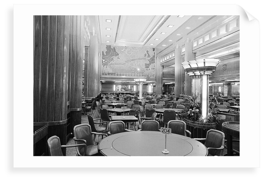 Dining area of the Cunard liner RMS 'Queen Mary' (1936) by unknown