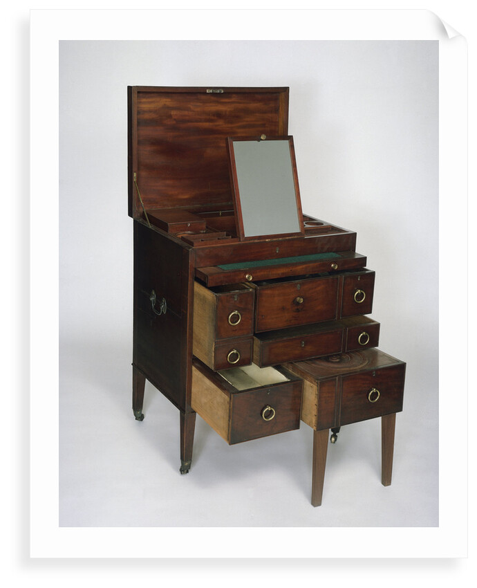 Travelling chest by unknown