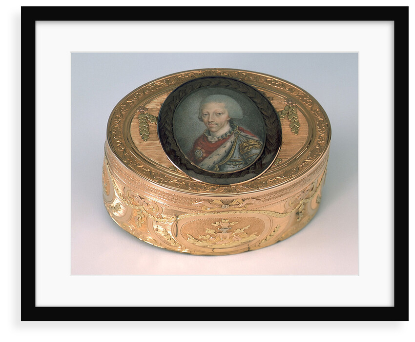 Snuff box by Unknown