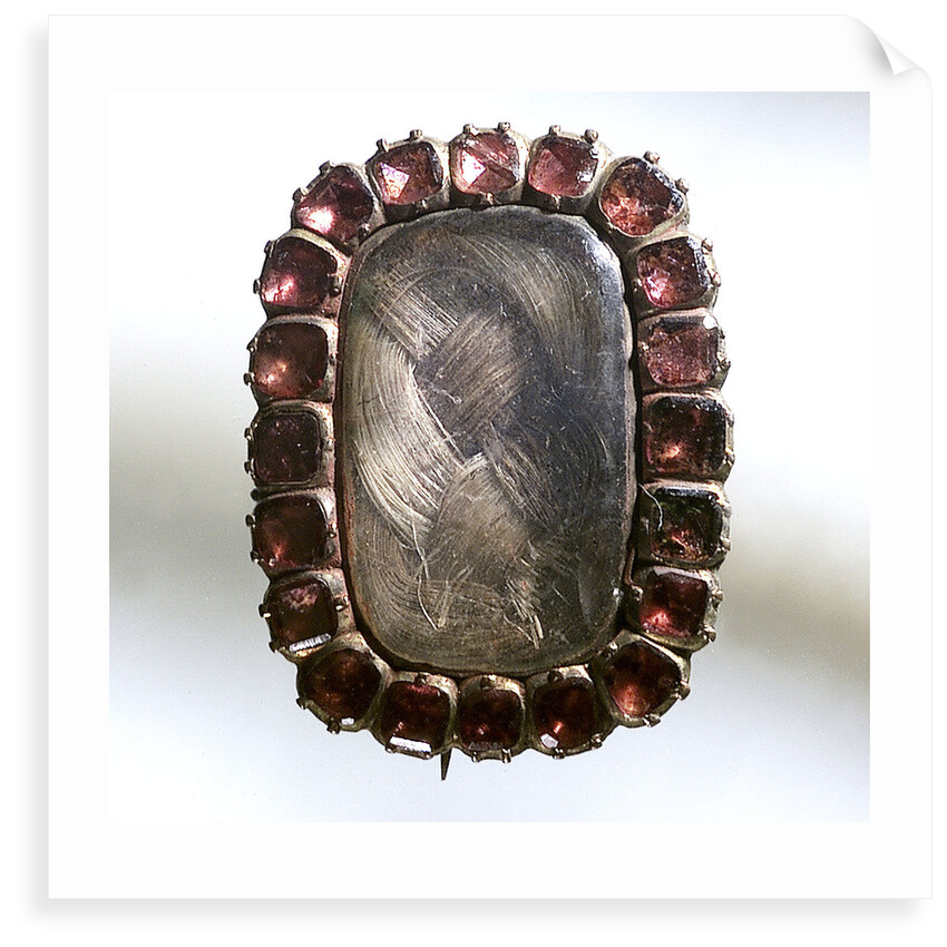 Brooch by unknown