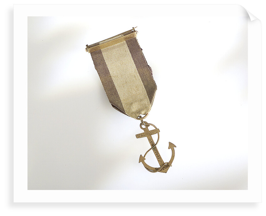 Gold pendant by unknown