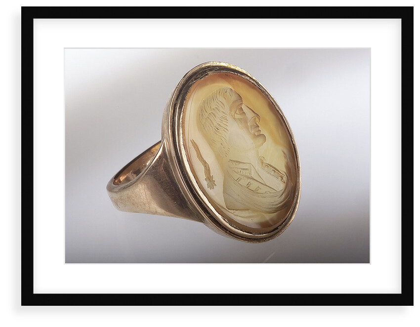 Gold ring by unknown