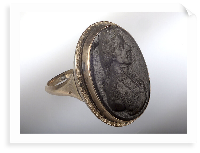 Gold ring by unknown