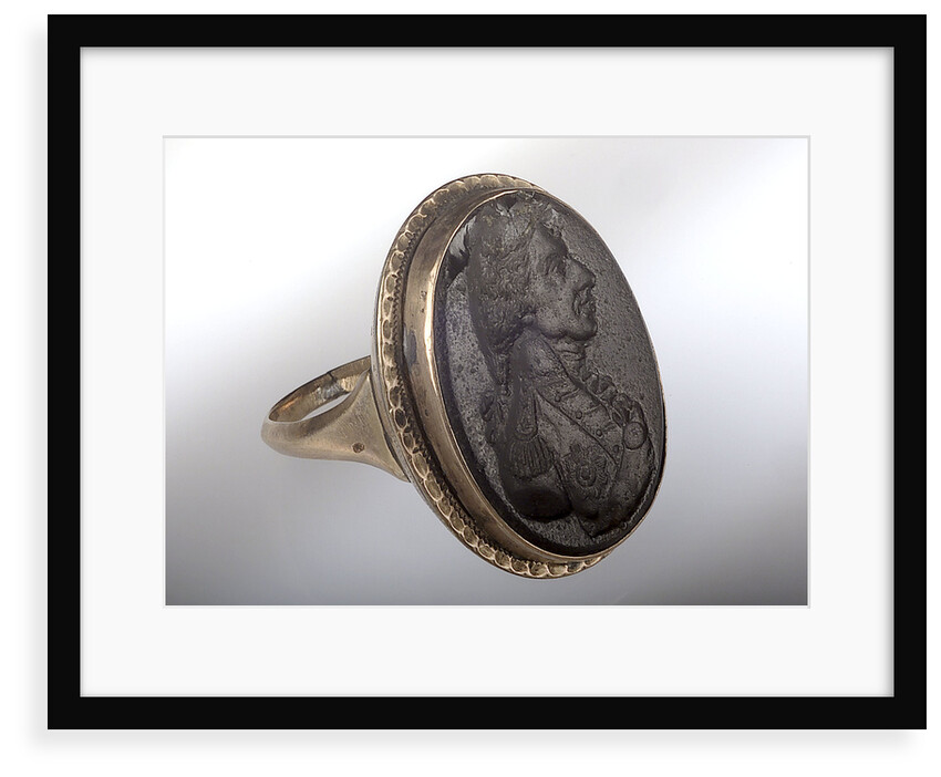 Gold ring by unknown
