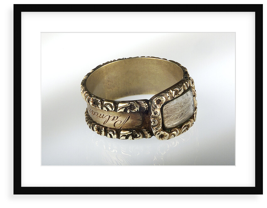 Gold ring by unknown