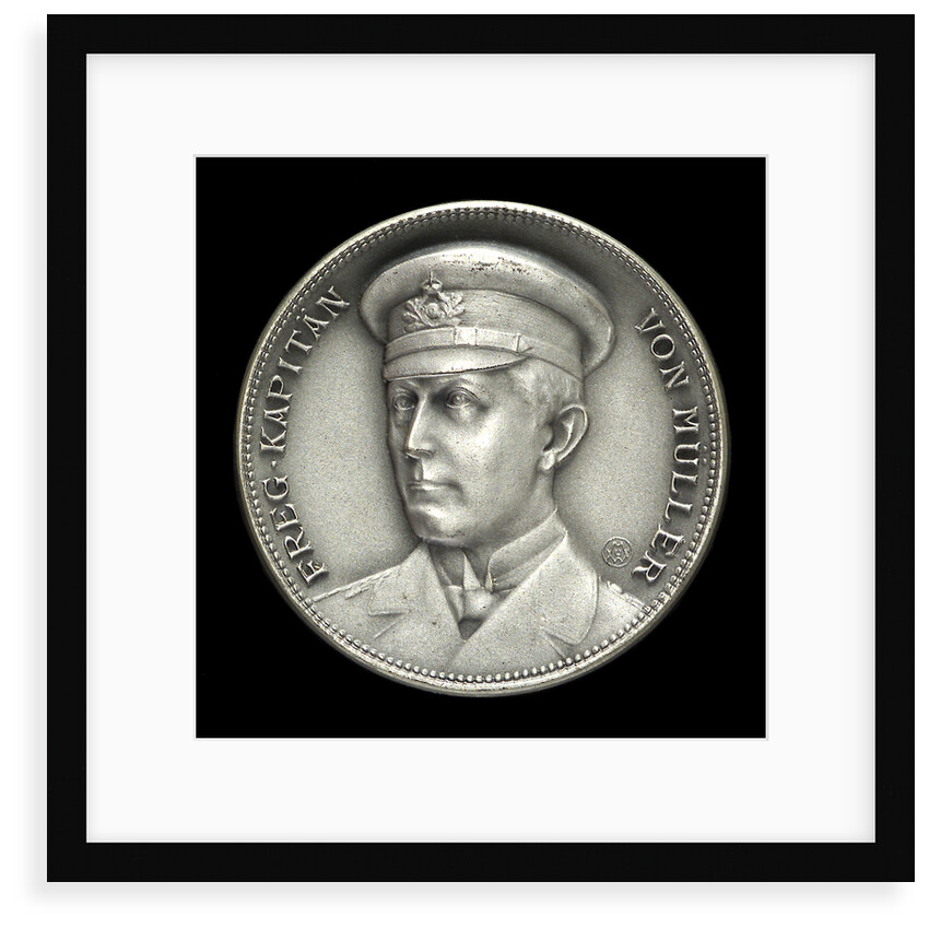 Medal commemorating Captain Karl von Müller (1873-1923) and the cruiser 'Emden' by Unknown