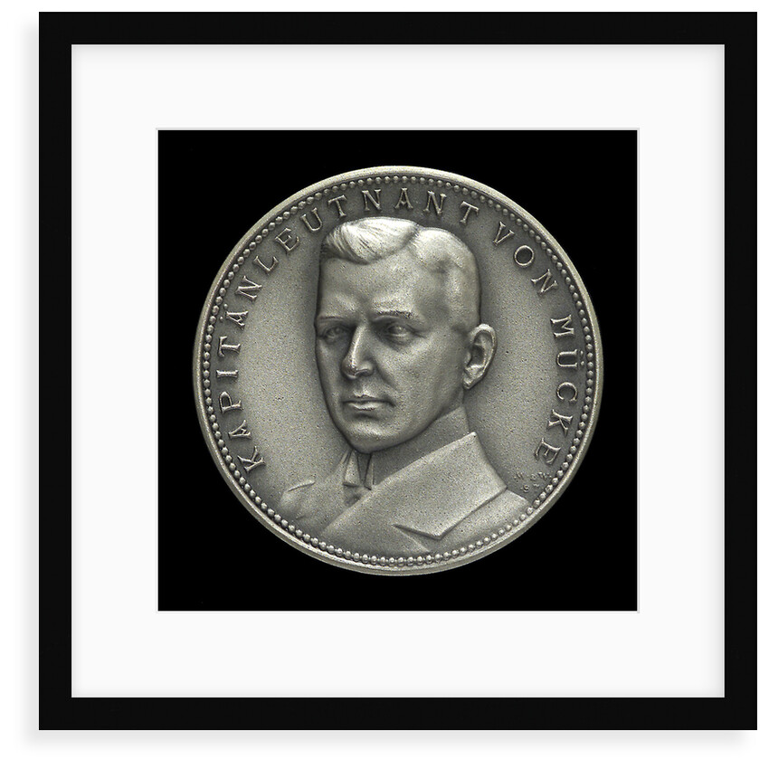 Medal commemorating Captain-Lieutenant Helmuth von Mücke (1881-1957) and the cruiser 'Emden' by M. & W.
