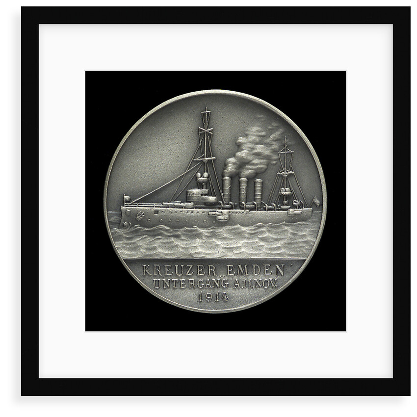 Medal commemorating Captain-Lieutenant Helmuth von Mücke (1881-1957) and the cruiser 'Emden' by M. & W.