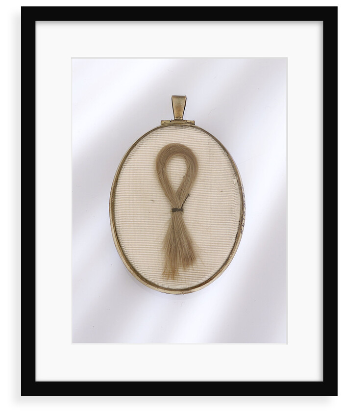 Locket; reverse by unknown
