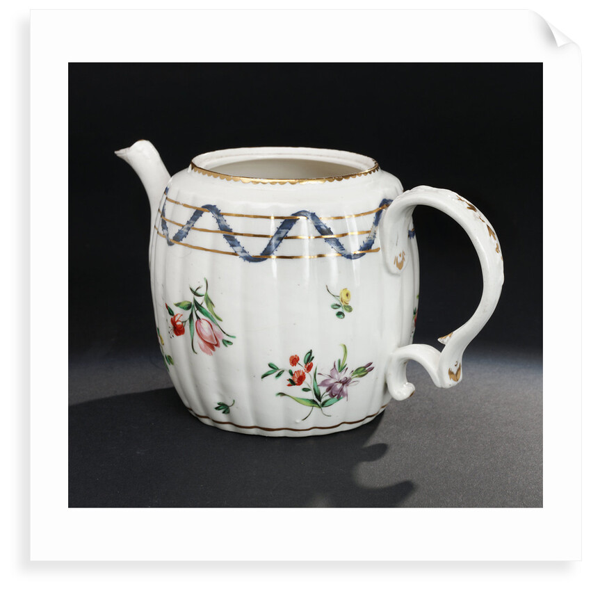 Teapot with lid and stand by Richard Champion