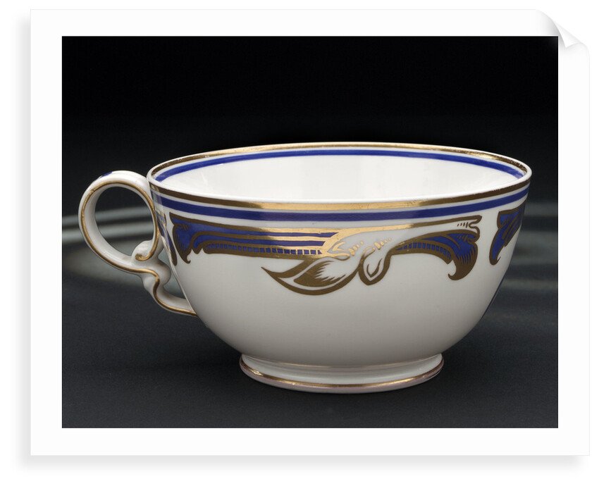 Cup used on HMY 'Victoria and Albert' (1899) by W.T. Copeland & Sons Ltd.