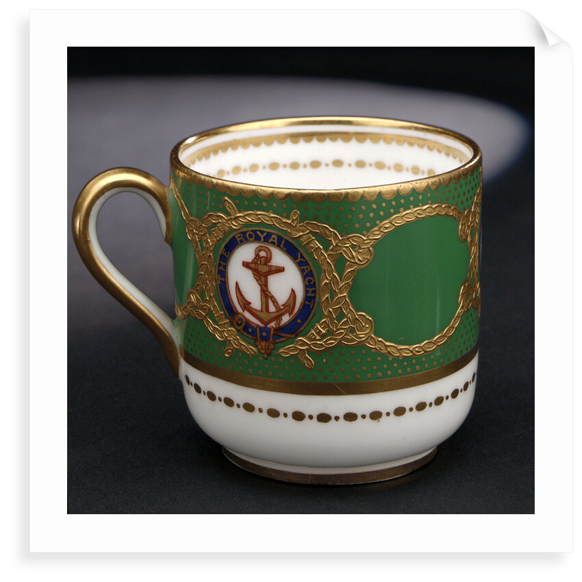 Cup used on HMY 'Victoria and Albert' (1899) by W.T. Copeland & Sons Ltd.