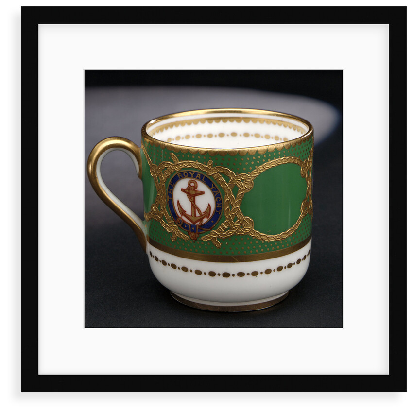 Cup used on HMY 'Victoria and Albert' (1899) by W.T. Copeland & Sons Ltd.